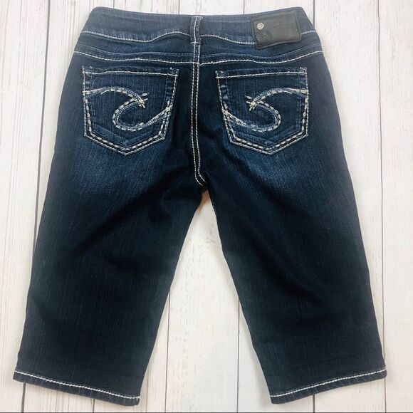 Silver Suki Bermuda Jeans Size 27 - Picture 6 of 8